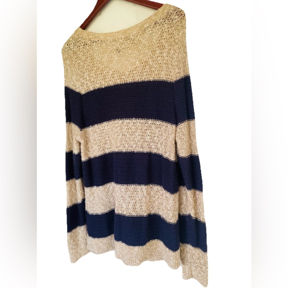 Loft Sweater - Picture 8 of 8